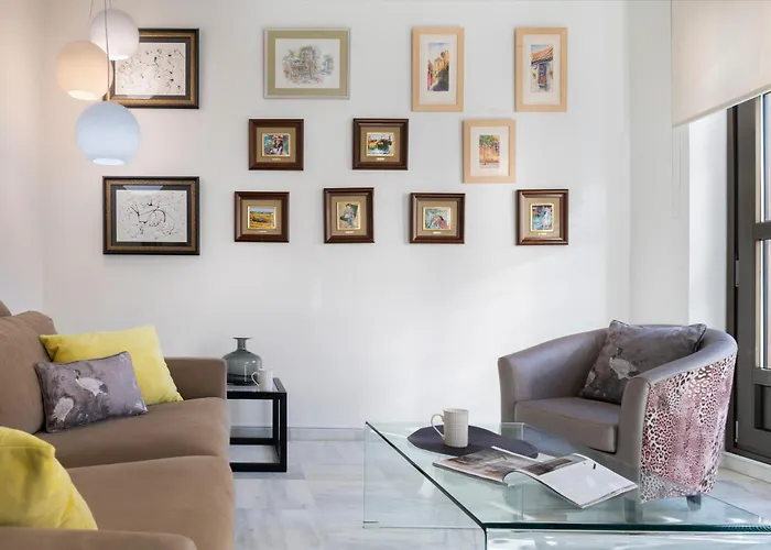 Apartamento con solera en el corazón de Triana by Miisterhost