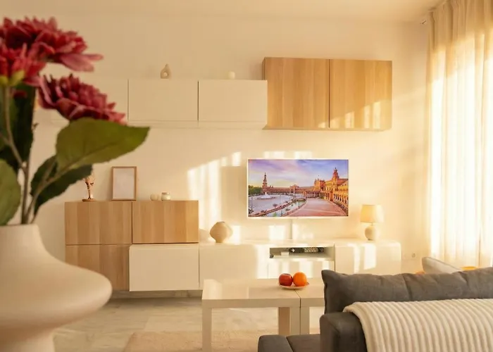 Spacious 2-Bedroom - Walk To Isla Mágica - AC - Premium Bed