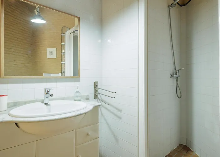 Amplio Apart en Santa Cruz -Wifi-AC Siviglia, Spagna