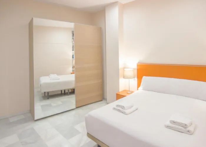 Rental En Barrio Santa Cruz Con Parking