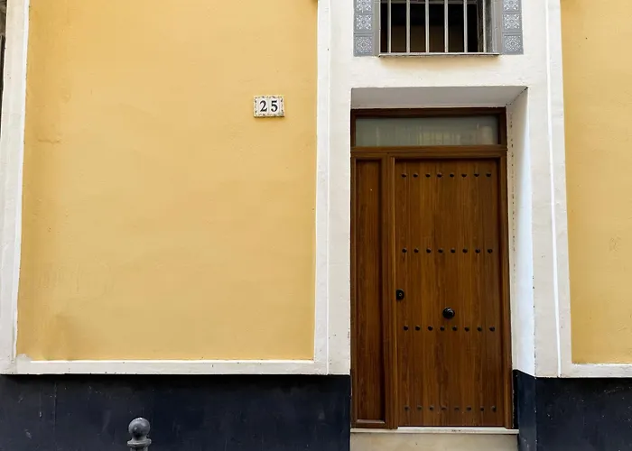 Rental En Barrio Santa Cruz Con Parking