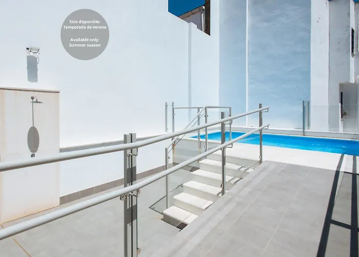 Azafran Suite Apartment Seville, Spain