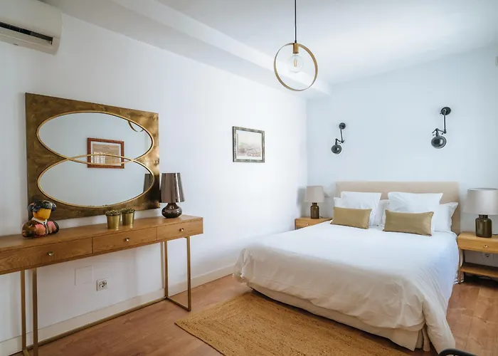 Carretería Penthouse, by Homing U