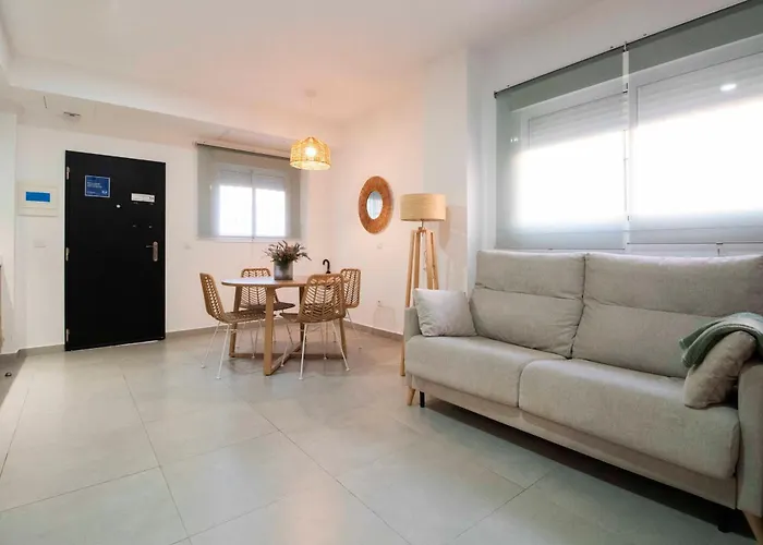 Nuevo Apartamento junto a Santa Justa y Aeropuerto 1