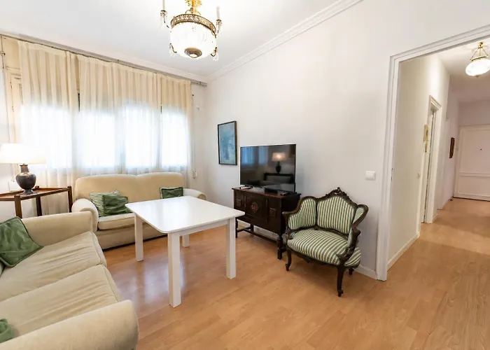 2 Bedroom By Guadalquivir River
