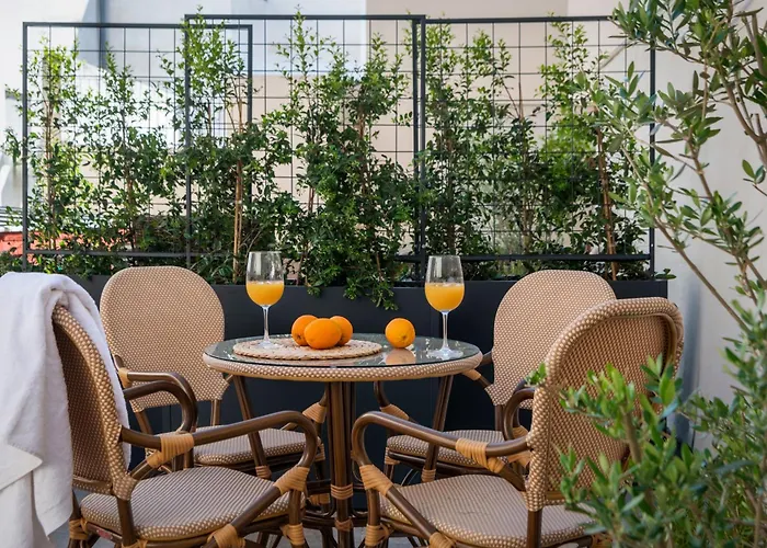 Triplex En Casa Palacio Moratin Seville, Spain