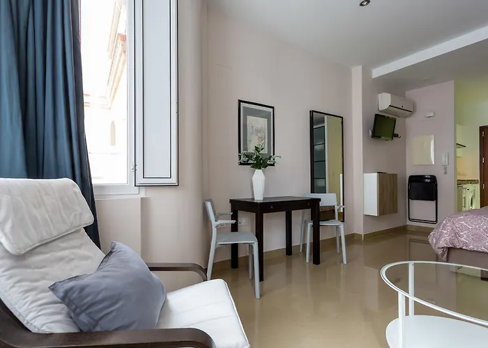 Apartamentos Edificio Constitución Sevilla, España
