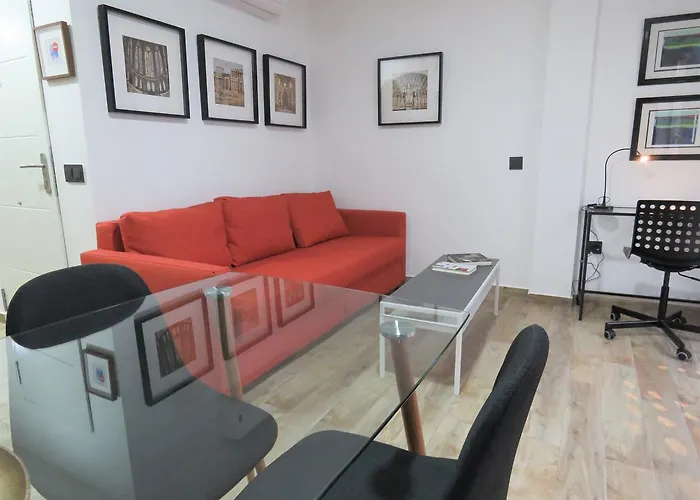 Living Sevilla Apartments Hércules, Spagna