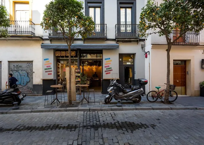 Oak & Sandstone Studio - Space Maison Apartments Sevilla, España