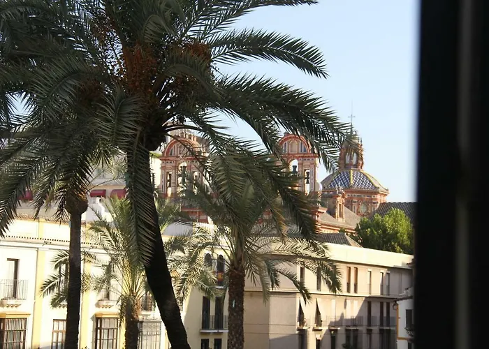 Elegant 2 Bedroom Apartment In Historic 1882 Building Central Sevilla Private Parking & Country Club Access