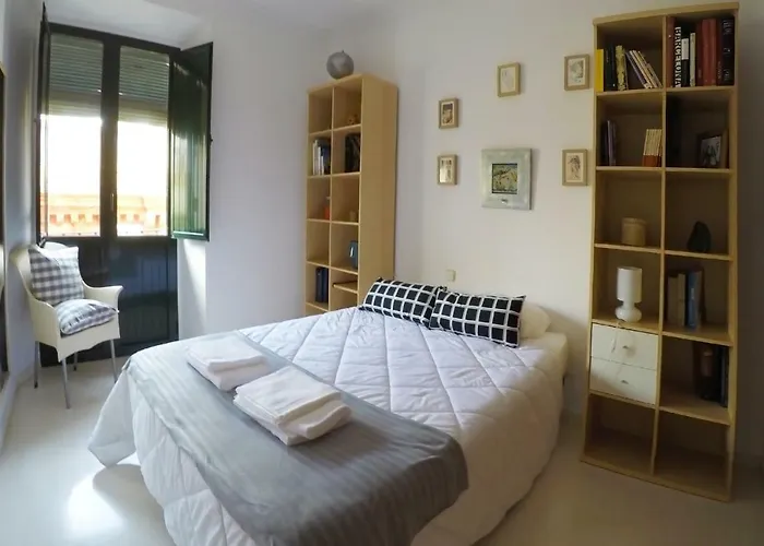 Apartamento Luz Y Balcones Junto A La Giralda Sevilla, España
