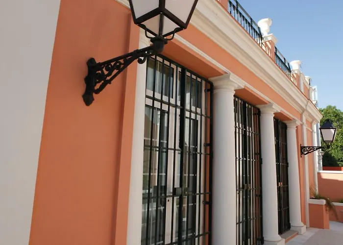 Colegio Mayor Careu - Women Only - University Community
