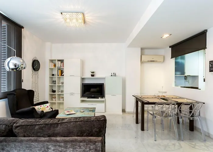Lr2 Private Terrace & Parking Right In The City Center Sevilha, Espanha