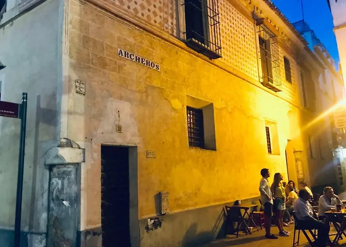 Los Patios De La Juderia