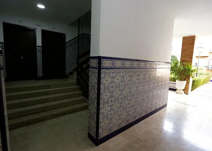 Brand New Charming Apartment Next To The River Siviglia, Spagna
