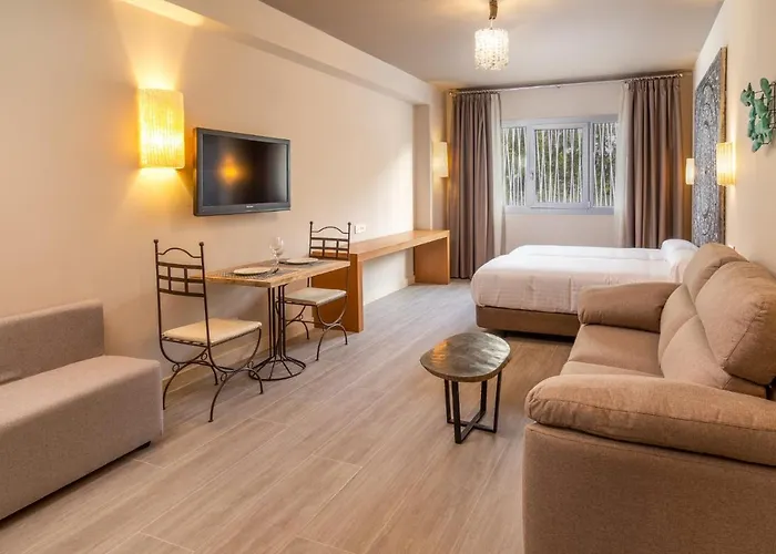 Apartamentos Sevilla Este By Qhotels