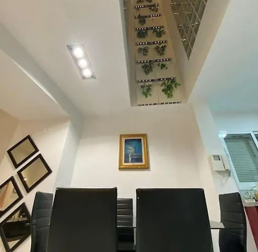 Luxury Complete Building In The Heart Of Seville