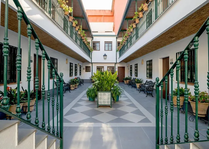 Triana Boutique Apartments By Hommyhome