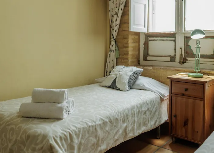 Santa Cruz Spacious Apartment - 2 BR - Historic Center - WiFi&AC